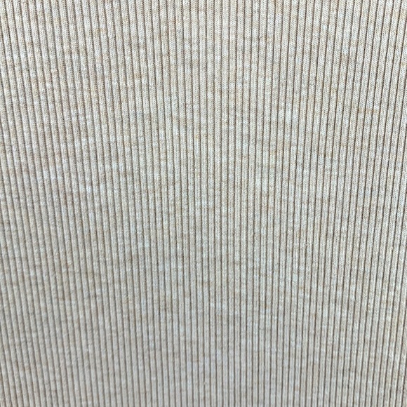 Chico’s Rib Knit V-Neck Top NEW! - Picture 4 of 7